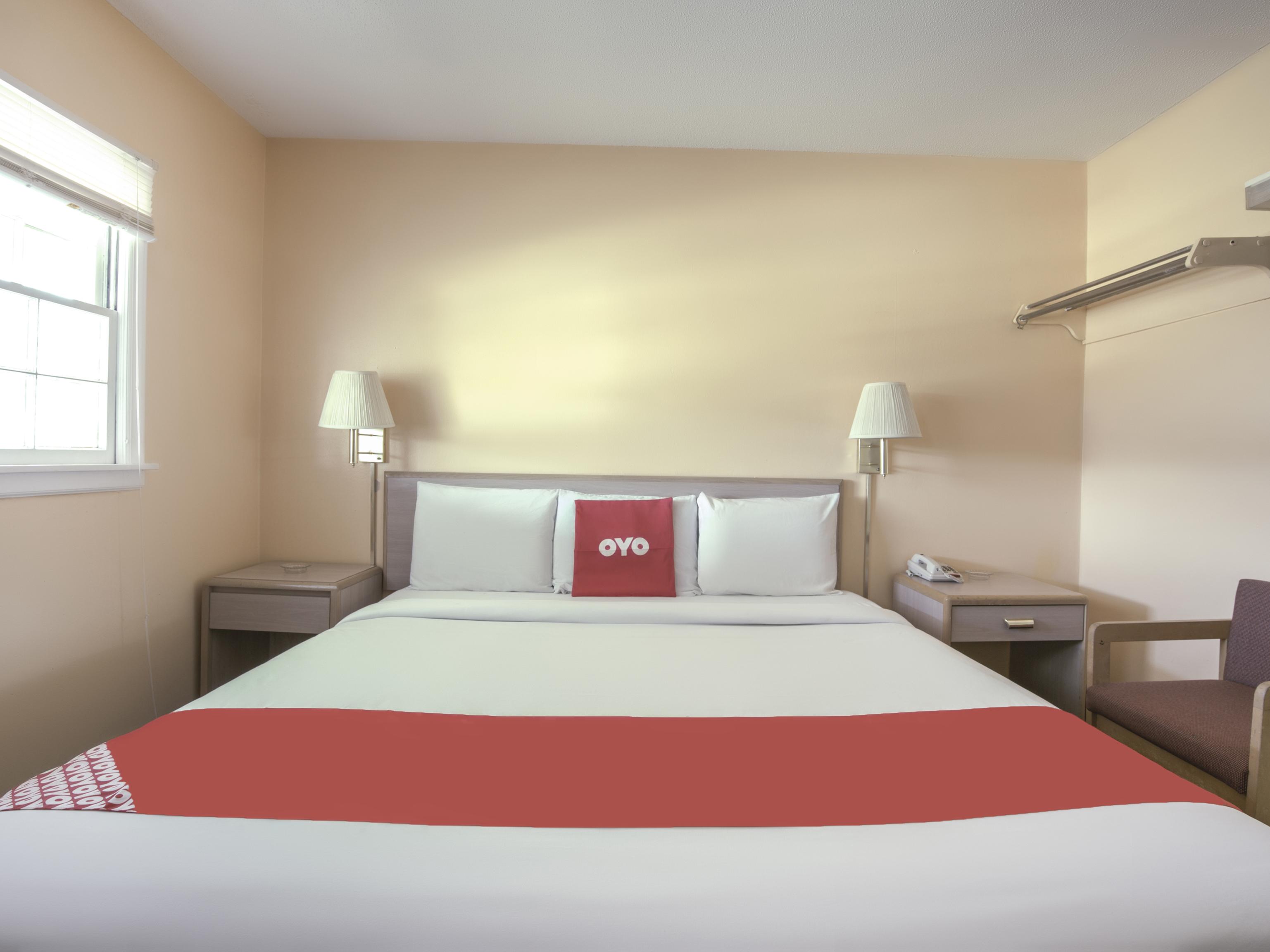 Oyo Hotel Durham West Hills Екстериор снимка